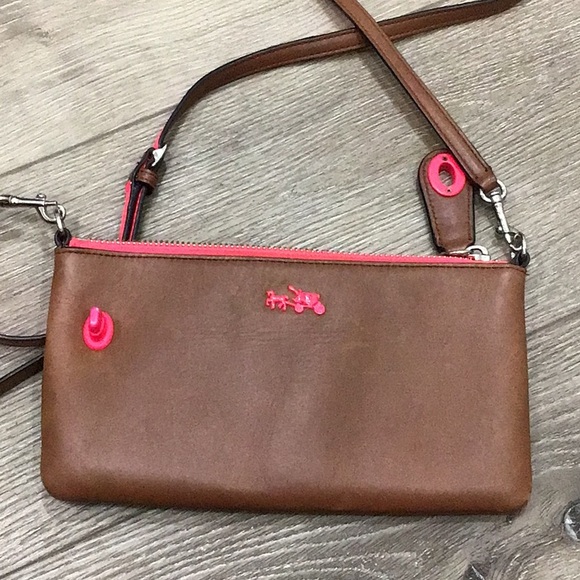 Coach Camel/Pink Leather Herald Kylie Crossbody Clutch Bag - Picture 1 of 5
